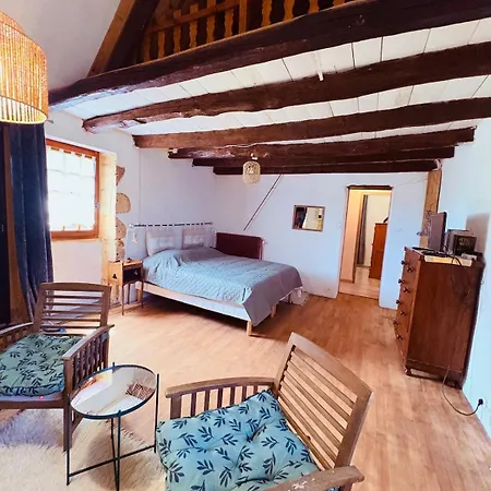 וילה A 2km Du Centre De