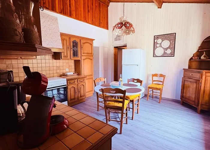 A 2km Du Centre De Villa Sarlat-la-Canéda