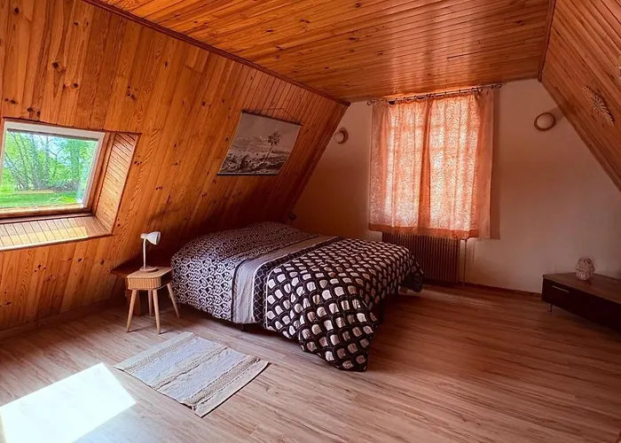 A 2km Du Centre De Villa *