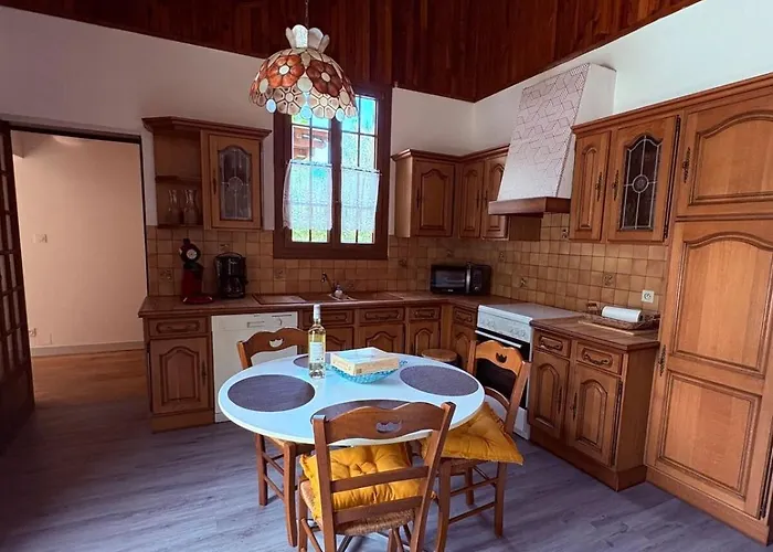 A 2km Du Centre De Sarlat-la-Canéda